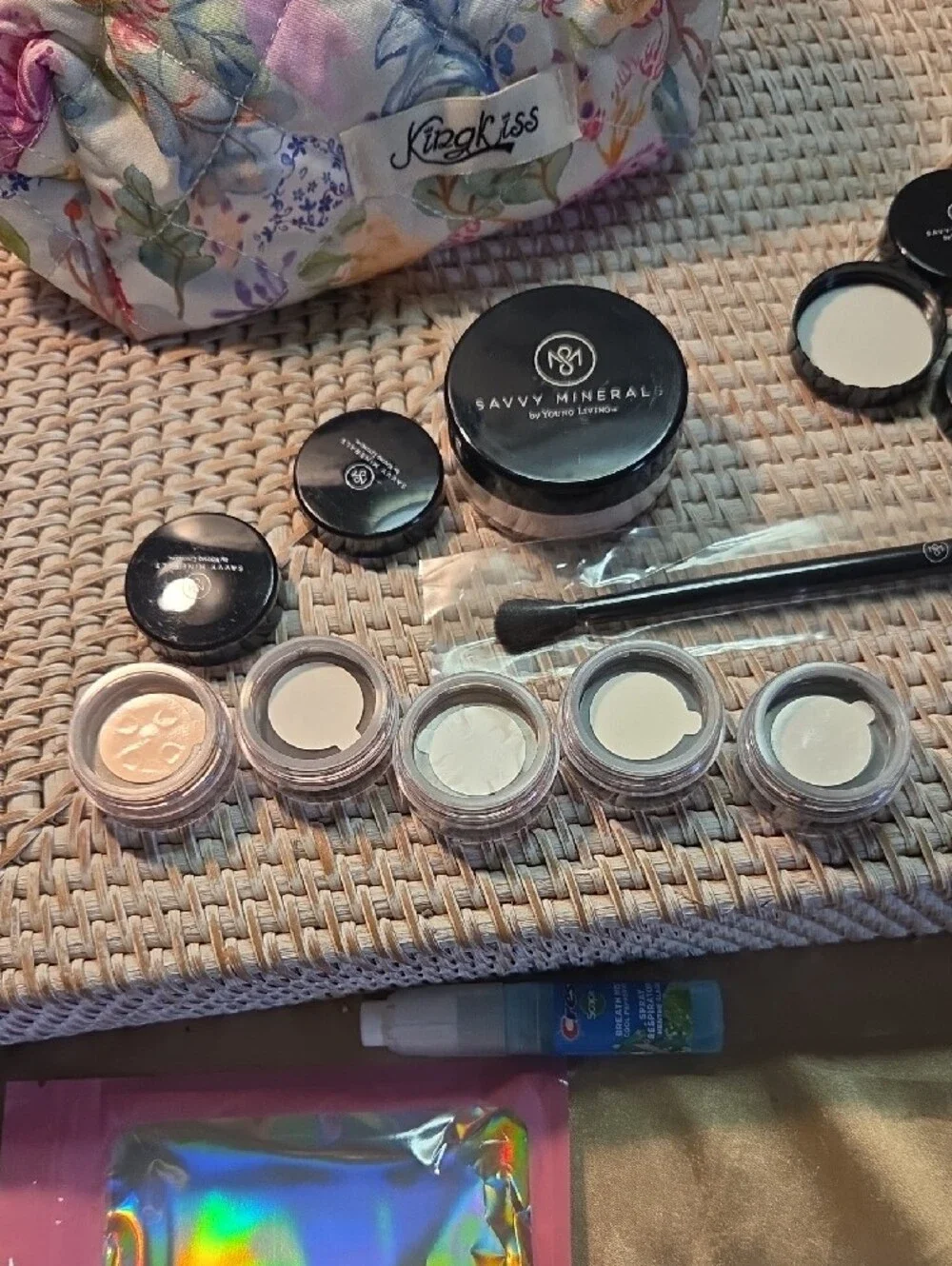 Young Living Bundle Women’s Mineral Makeup Starter Set Light